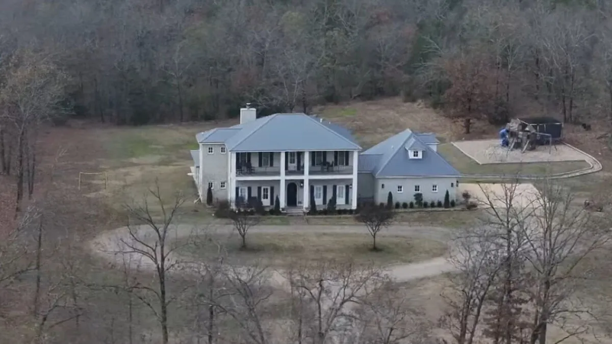 Mom And Twin 6-Year-Olds Involved In Mansion Tragedy Amid Contentious Divorce With Doctor Husband